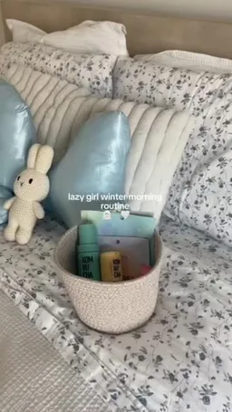 Avatara Skin on Coverstar, video from Jan 26: give your skin the care it need to brace this cold weather ❄️ try a hydrating mask to give your skin a BOOST of hydration! 🥰
