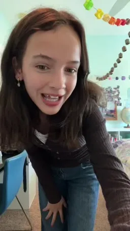 Cora Noelani on Coverstar, video from Aug 30: This is where my mind is right now! Christmas! 117 days till Christmas like no one is counting 😏
