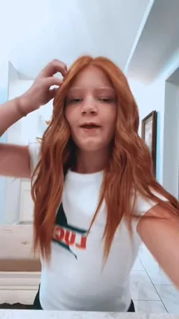 Ellecee Nelson on Coverstar, video from Aug 2025: Summer is flying by to fast!!!