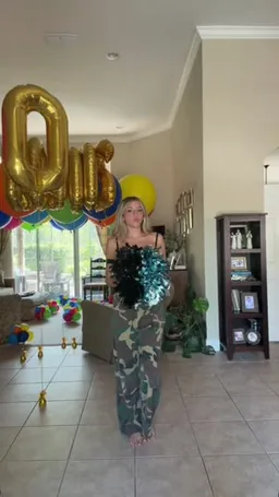 Emma and Georgia on Coverstar, video from Aug 22: Am I a dancer or cheerleader??