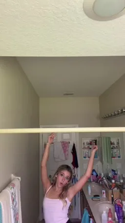 Emma and Georgia on Coverstar, video from Aug 21: My name is emma 🤓🤓🤓