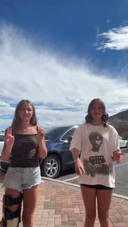 Hallie Gomez on Coverstar, video from Sep 7: favvv Frankie!🤍🫶 We got one of our favs froyo!🍦 GO FOLLOW HER!🩷