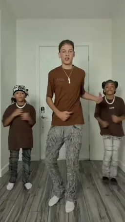 Jasper Boyz on Coverstar, video from Jul 15: Rock out #jasperboyz