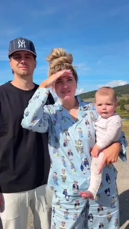JustKass on Coverstar, video from Sep 2025: First Ever Family Pictures 🌲🐎🤎 #transition #husband #familypics #cabin #baby