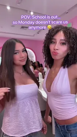Reese Herron on Coverstar, video from Jun 7: #summertime #schoolsout