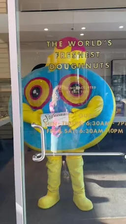 Sloomoo Institute on Coverstar, video from Sep 1: How I feel when I have my donuts 🍩