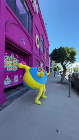Sloomoo Institute on Coverstar, video from Aug 15: NEWSFLASH! Kaido Lee Roberts is hosting a fun hang tonight in my LA experience - 157 S. Fairfax - from 5-7pm. Come!!! 🎫 avail now!